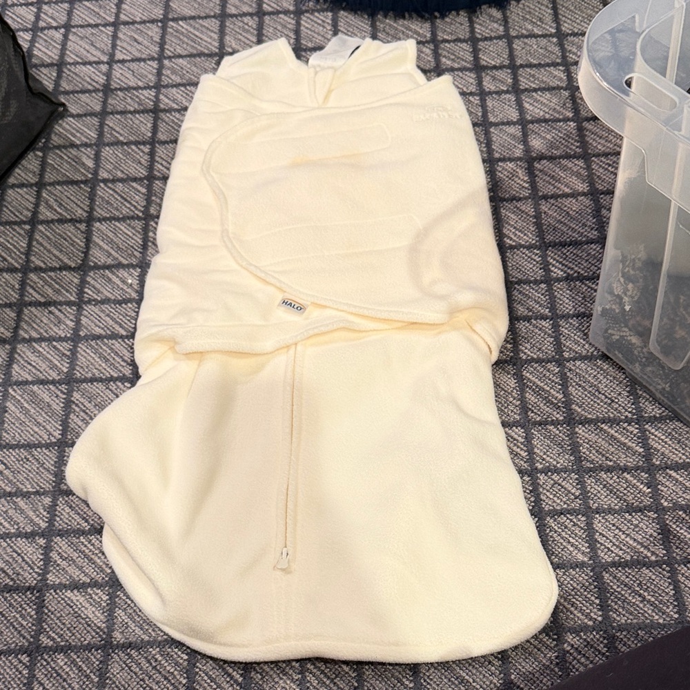 Halo Baby Swaddle Sleepsack in Soft Cream Fleece